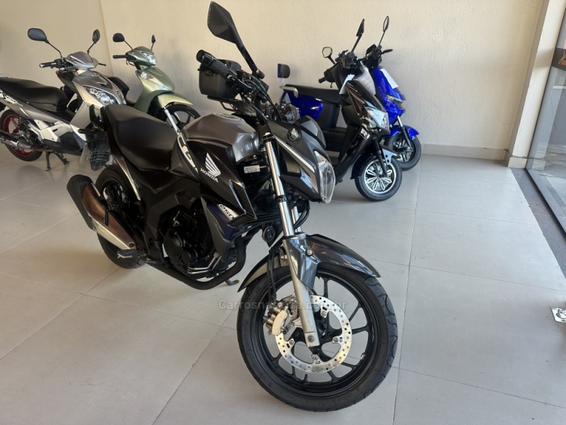 CB 250F TWISTER CBS - 2020 - CANELA