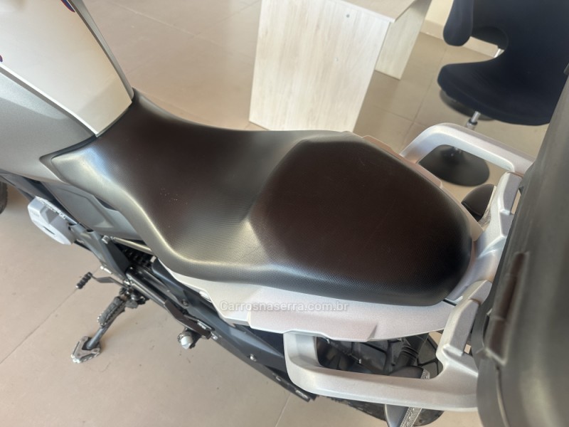 G 310GS  - 2019 - CANELA