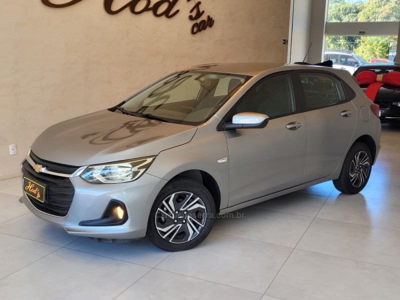 ONIX 1.0 LT 12V FLEX 4P MANUAL - 2025 - CANELA