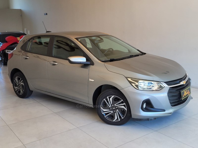 ONIX 1.0 LT 12V FLEX 4P MANUAL - 2025 - CANELA