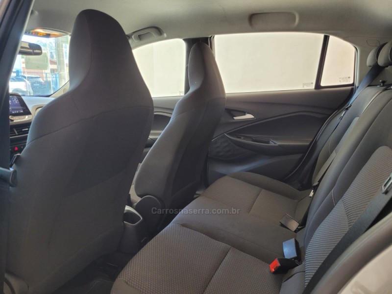 ONIX 1.0 LT 12V FLEX 4P MANUAL - 2025 - CANELA