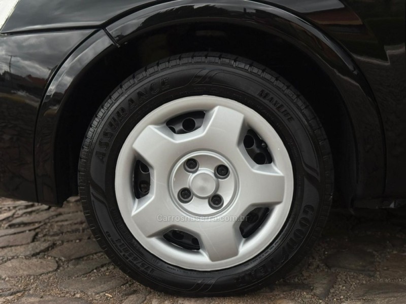 CORSA 1.4 MPFI MAXX 8V FLEX 4P MANUAL - 2012 - DOIS IRMãOS