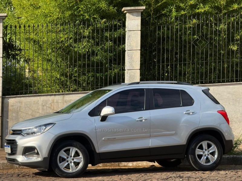 TRACKER 1.4 16V TURBO FLEX LT AUTOMÁTICO - 2018 - DOIS IRMãOS