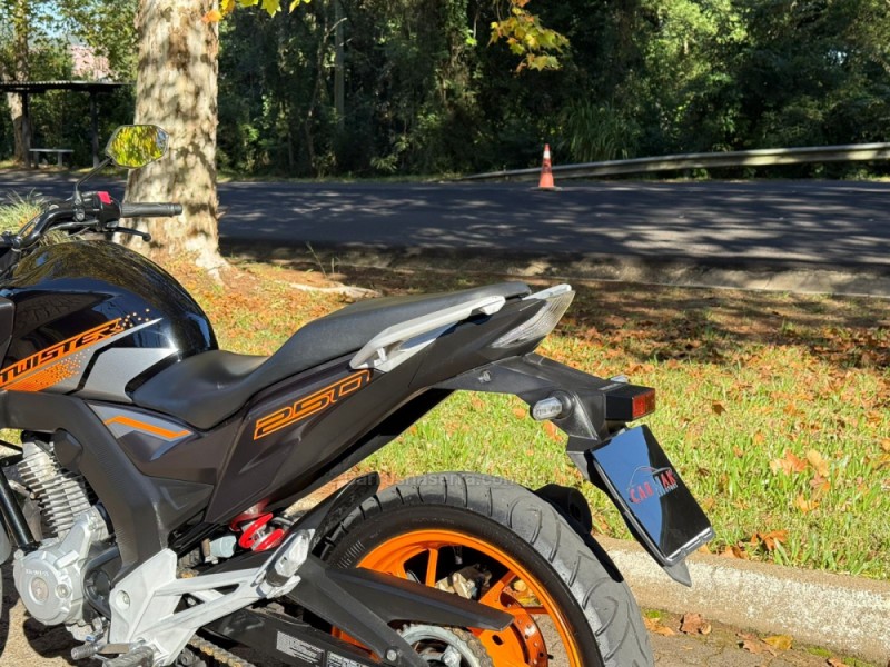 CB TWISTER ABS - 2021 - DOIS IRMãOS
