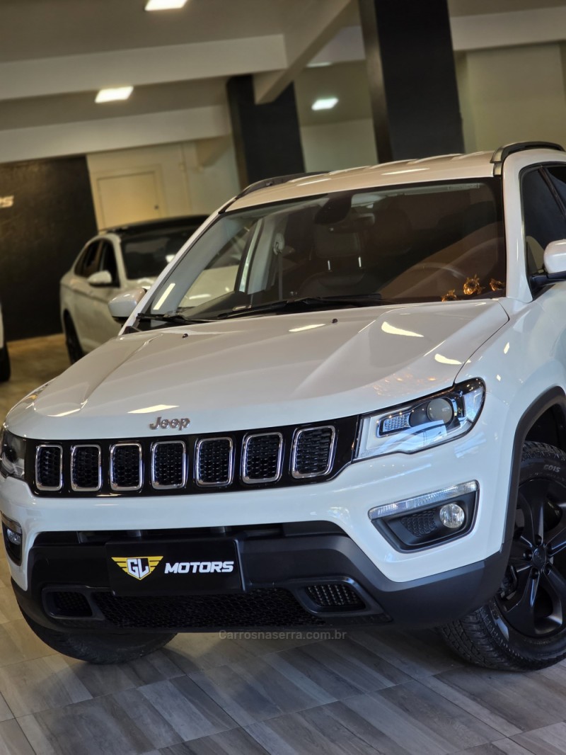 COMPASS 2.0 16V DIESEL LONGITUDE 4X4 AUTOMÁTICO - 2017 - CAXIAS DO SUL