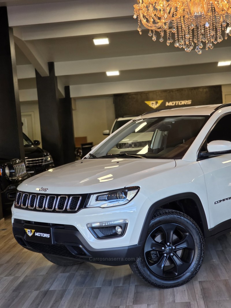 COMPASS 2.0 16V DIESEL LONGITUDE 4X4 AUTOMÁTICO - 2017 - CAXIAS DO SUL