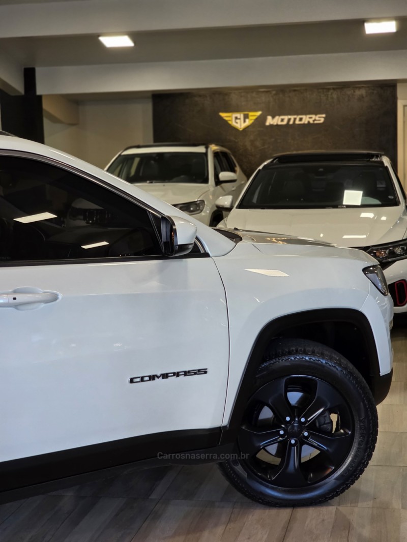COMPASS 2.0 16V DIESEL LONGITUDE 4X4 AUTOMÁTICO - 2017 - CAXIAS DO SUL