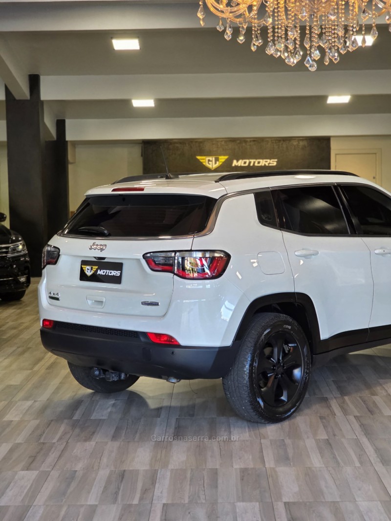 COMPASS 2.0 16V DIESEL LONGITUDE 4X4 AUTOMÁTICO - 2017 - CAXIAS DO SUL