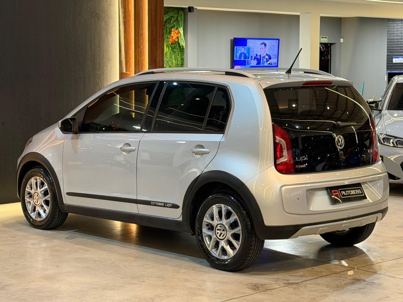 UP 1.0 TSI CROSS 12V FLEX 4P MANUAL - 2016 - NOVO HAMBURGO