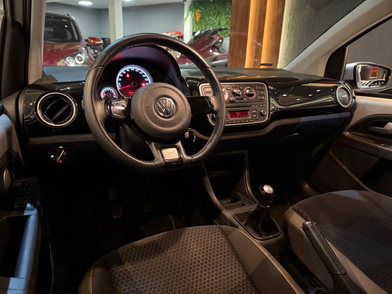 UP 1.0 TSI CROSS 12V FLEX 4P MANUAL - 2016 - NOVO HAMBURGO