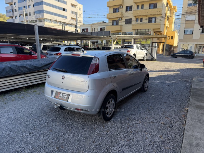 PUNTO 1.4 ATTRACTIVE 8V FLEX 4P MANUAL - 2011 - GARIBALDI