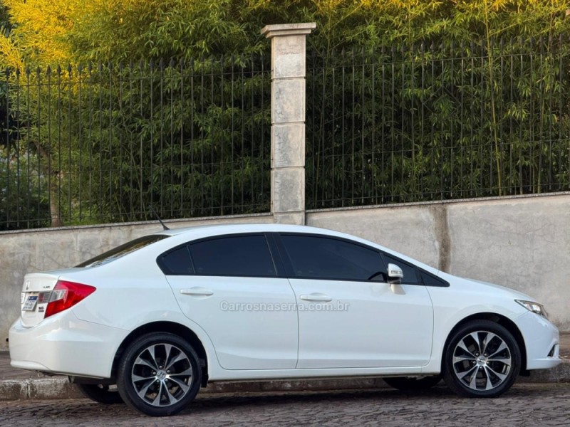 CIVIC 2.0 LXR 16V FLEX 4P AUTOMÁTICO - 2015 - DOIS IRMãOS
