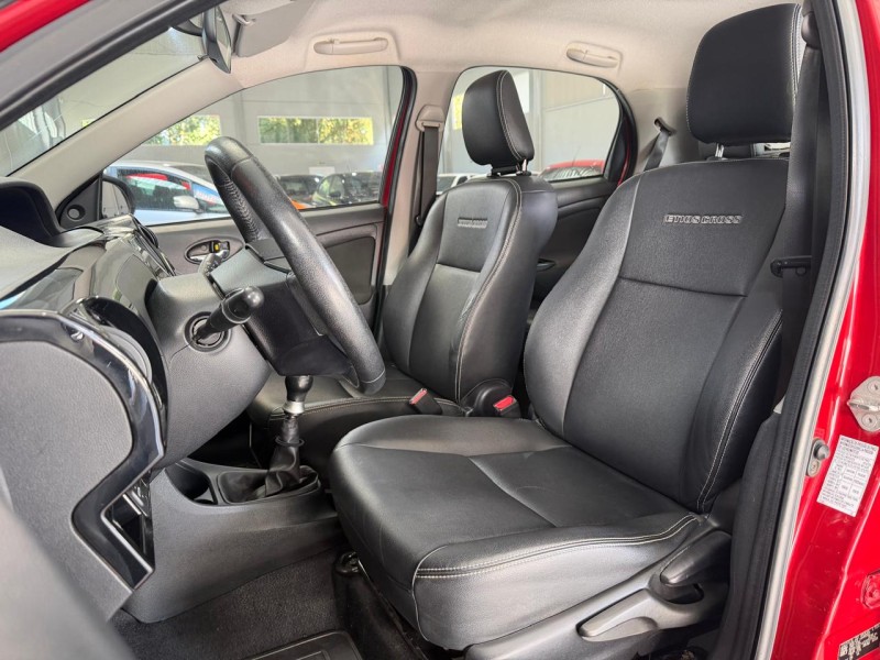 ETIOS CROSS 1.5 16V FLEX 4P MANUAL - 2015 - CARLOS BARBOSA