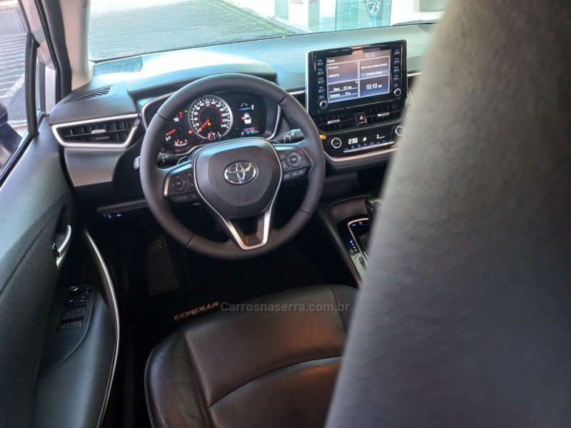COROLLA 2.0 XEI 16V FLEX 4P AUTOMÁTICO - 2023 - TAQUARA