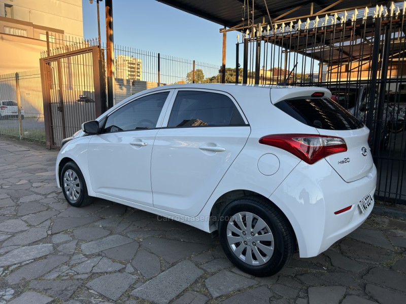 HB20 1.0 COMFORT PLUS 12V FLEX 4P MANUAL - 2015 - CAXIAS DO SUL