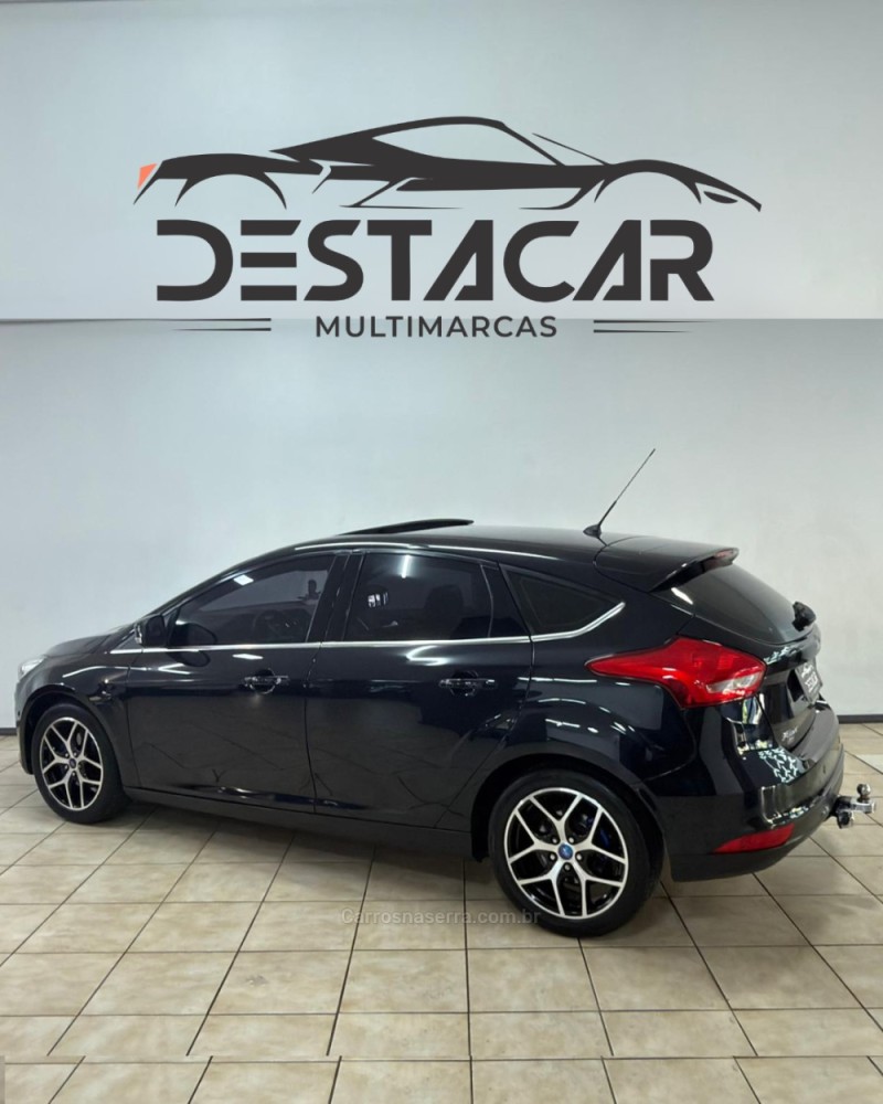 FOCUS 2.0 TITANIUM PLUS 16V FLEX 4P AUTOMÁTICO - 2017 - CAXIAS DO SUL