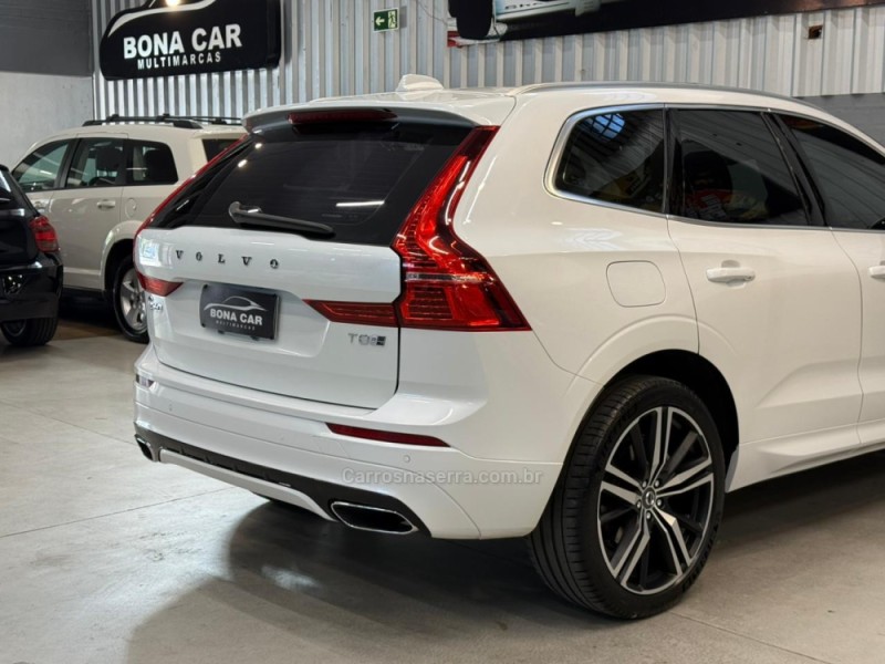 XC60 2.0 T8 R DESIGN HYBRID GASOLINA 4P AUTOMÁTICO - 2019 - CAXIAS DO SUL