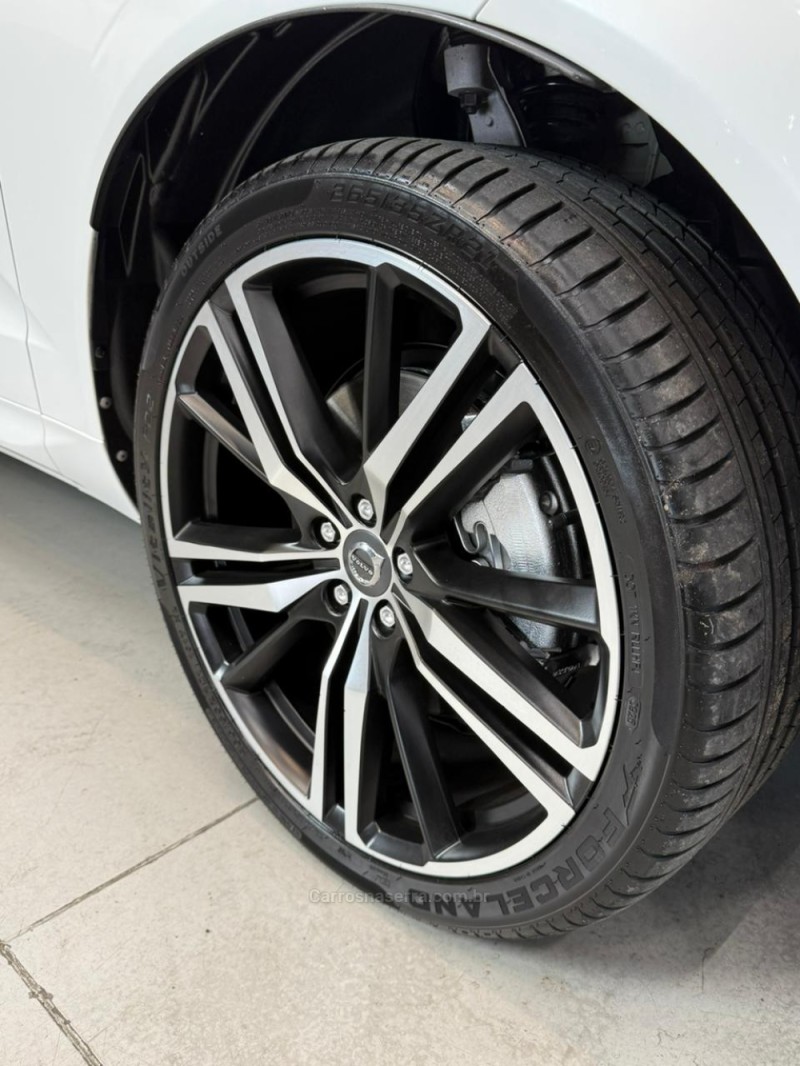 XC60 2.0 T8 R DESIGN HYBRID GASOLINA 4P AUTOMÁTICO - 2019 - CAXIAS DO SUL