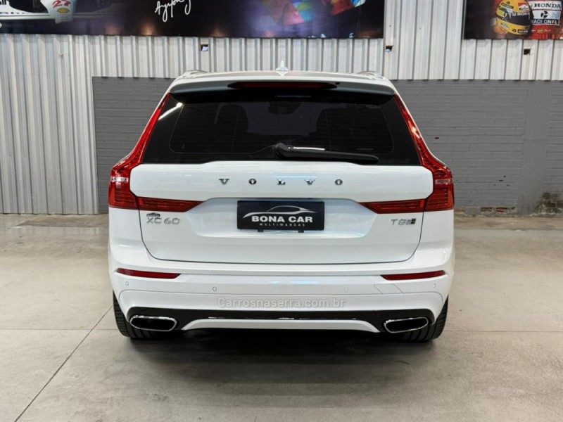 XC60 2.0 T8 R DESIGN HYBRID GASOLINA 4P AUTOMÁTICO - 2019 - CAXIAS DO SUL