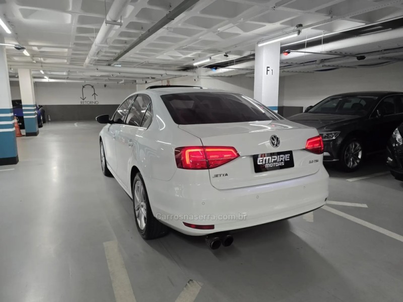 JETTA 2.0 TSI HIGHLINE 211CV GASOLINA 4P DSG - 2017 - PORTO ALEGRE