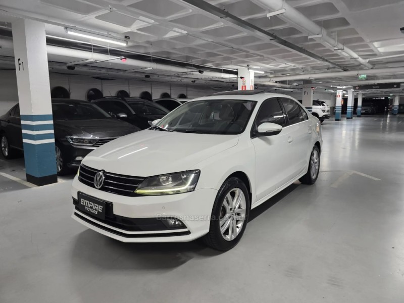 jetta 2.0 tsi highline 211cv gasolina 4p dsg 2017 porto alegre