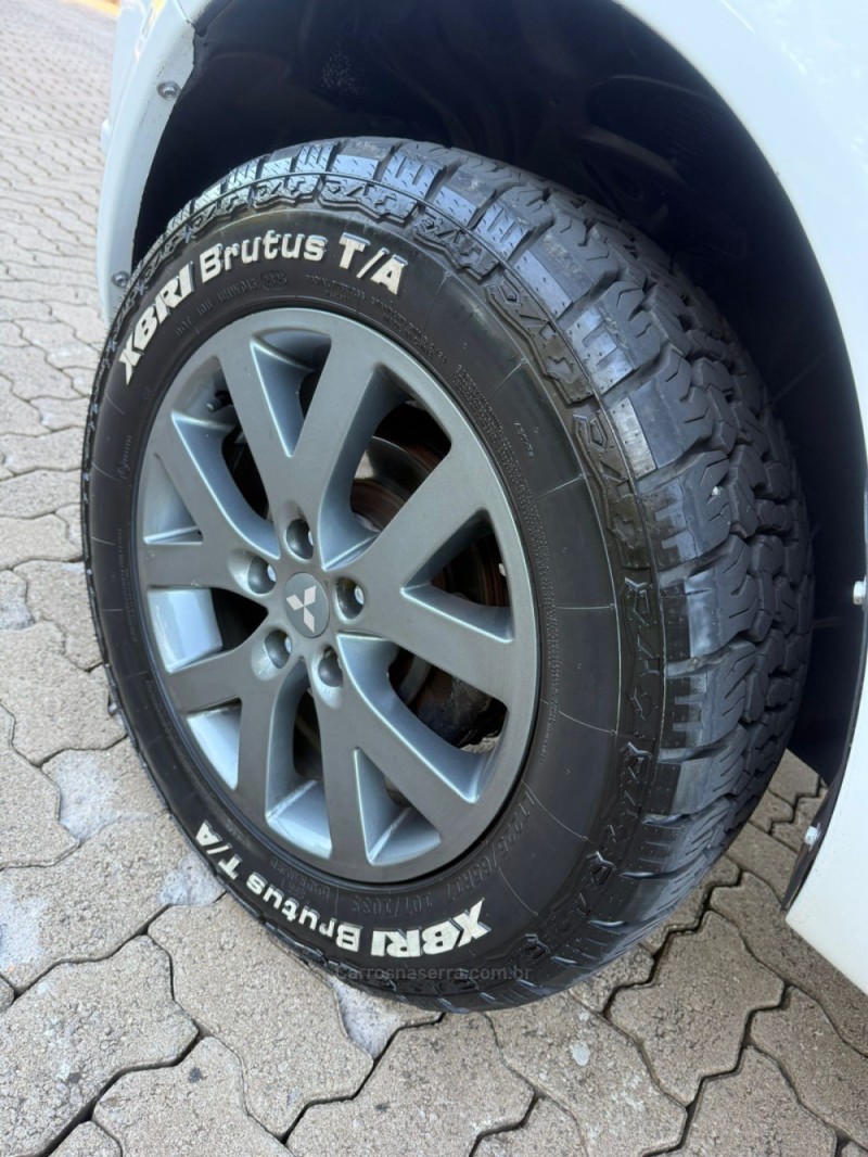 PAJERO TR4 2.0 4X4 16V 140CV FLEX 4P AUTOMÁTICO - 2012 - ARROIO DO MEIO