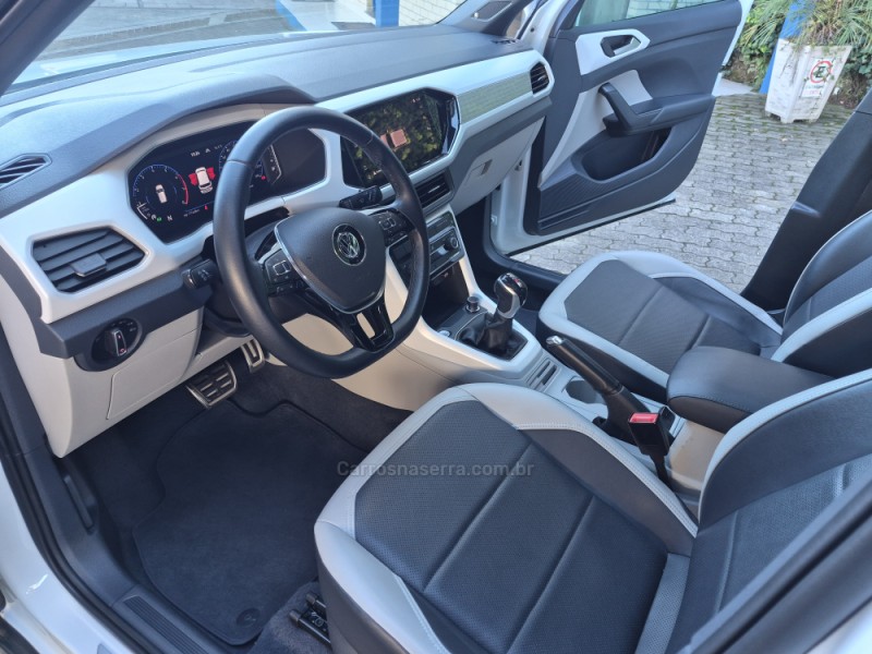 T-CROSS 1.4 HIGHLINE TSI 16V FLEX 4P AUTOMÁTICO - 2021 - CAXIAS DO SUL