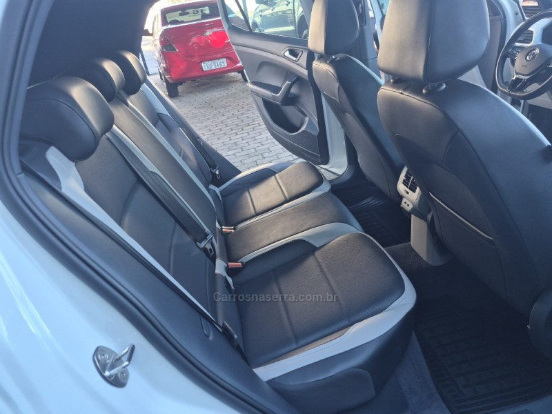 T-CROSS 1.4 HIGHLINE TSI 16V FLEX 4P AUTOMÁTICO - 2021 - CAXIAS DO SUL