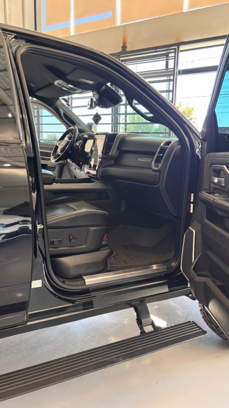 RAM 6.7 3500 LARAMIE 4X4 CD 6 CILINDROS TURBO DIESEL 4P AUTOMÁTICO - 2022 - BENTO GONçALVES