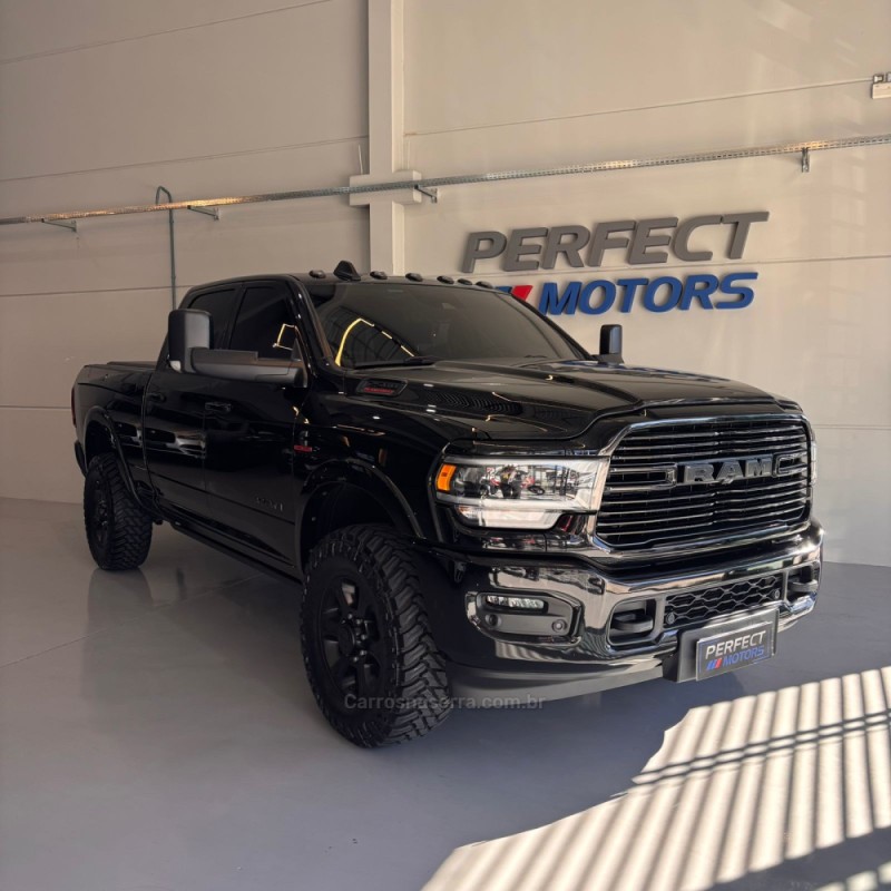 ram 6.7 3500 laramie 4x4 cd 6 cilindros turbo diesel 4p automatico 2022 bento goncalves