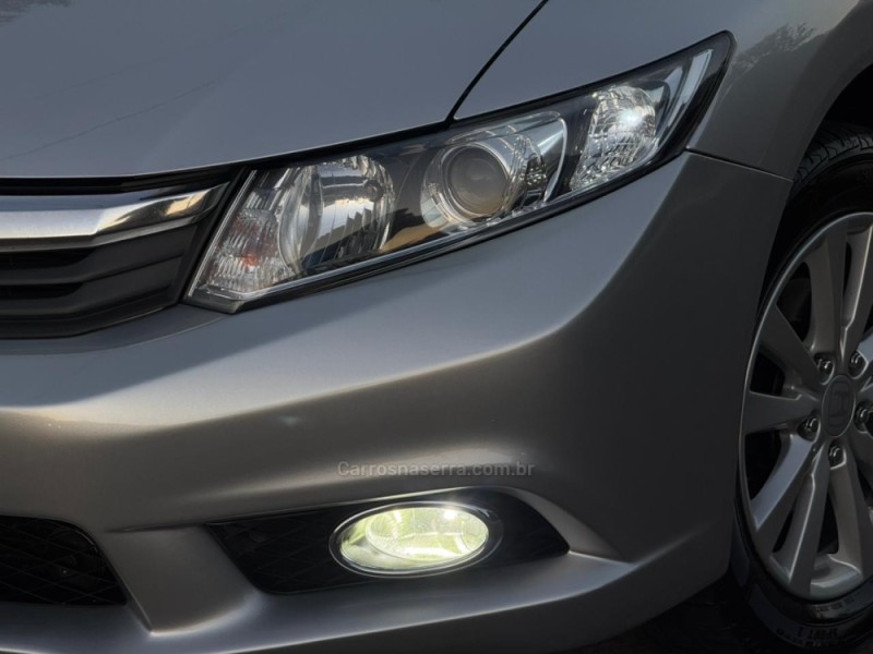 CIVIC 1.8 LXS 16V FLEX 4P AUTOMÁTICO - 2013 - DOIS IRMãOS