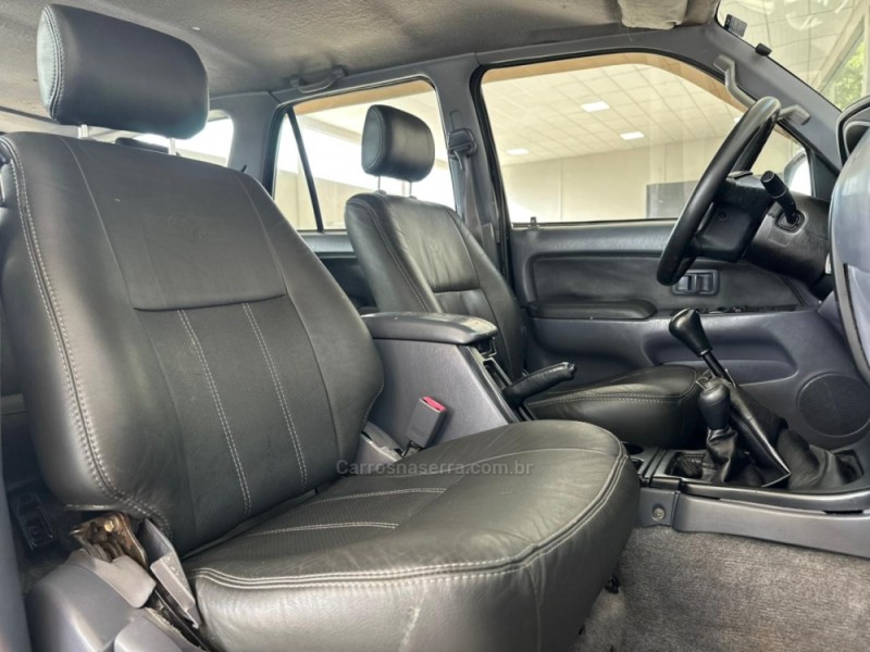 HILUX SW4 3.0 4X4 8V TURBO DIESEL 4P MANUAL - 2000 - NOVO HAMBURGO