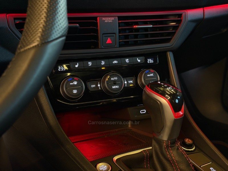 JETTA 2.0 16V TSI GLI 350 GASOLINA 4P AUTOMÁTICO - 2023 - CAXIAS DO SUL