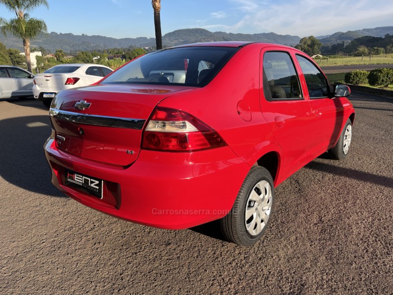 PRISMA 1.4 MPFI LT 8V FLEX 4P MANUAL - 2012 - BOM PRINCíPIO