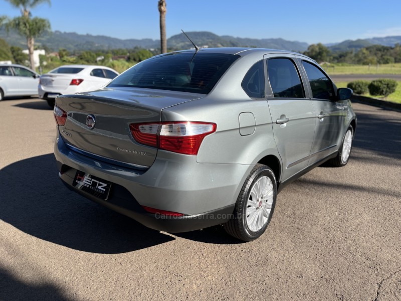 GRAND SIENA 1.6 MPI ESSENCE 16V FLEX 4P MANUAL - 2015 - BOM PRINCíPIO
