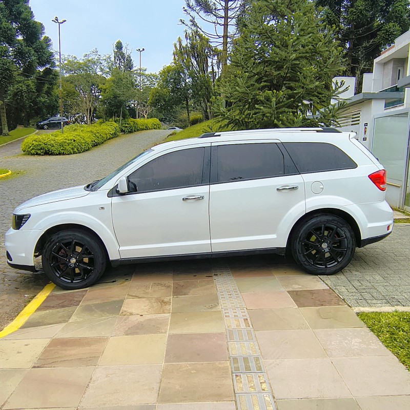 JOURNEY 3.6 RT AWD V6 GASOLINA 4P AUTOMÁTICO - 2013 - FARROUPILHA