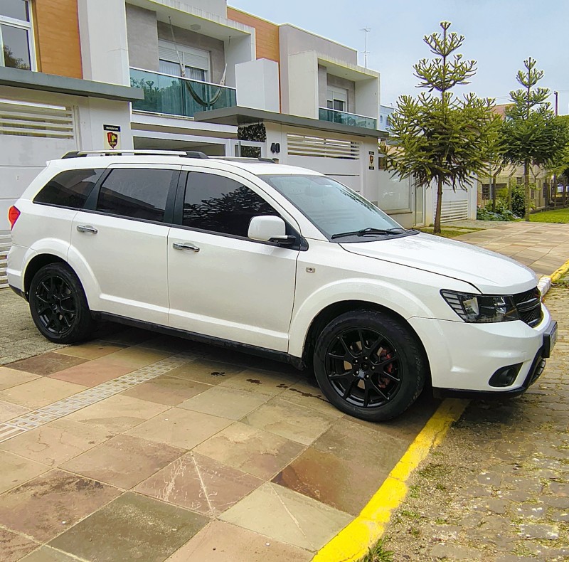 JOURNEY 3.6 RT AWD V6 GASOLINA 4P AUTOMÁTICO - 2013 - FARROUPILHA