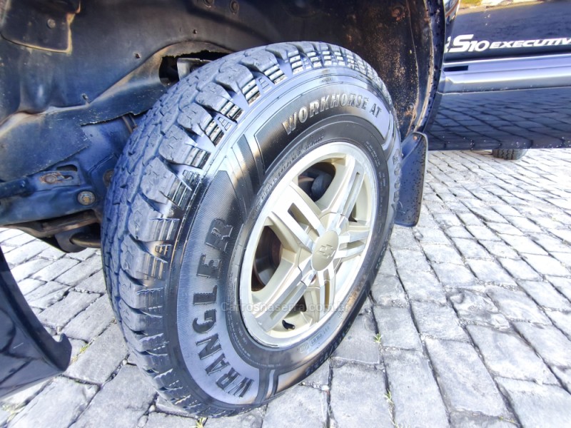 S10 2.8 EXECUTIVE 4X4 CD 12V TURBO ELECTRONIC INTERCOOLER DIESEL 4P MANUAL - 2004 - ANTôNIO PRADO