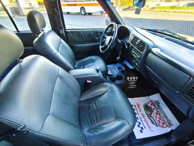 S10 2.8 EXECUTIVE 4X4 CD 12V TURBO ELECTRONIC INTERCOOLER DIESEL 4P MANUAL - 2004 - ANTôNIO PRADO