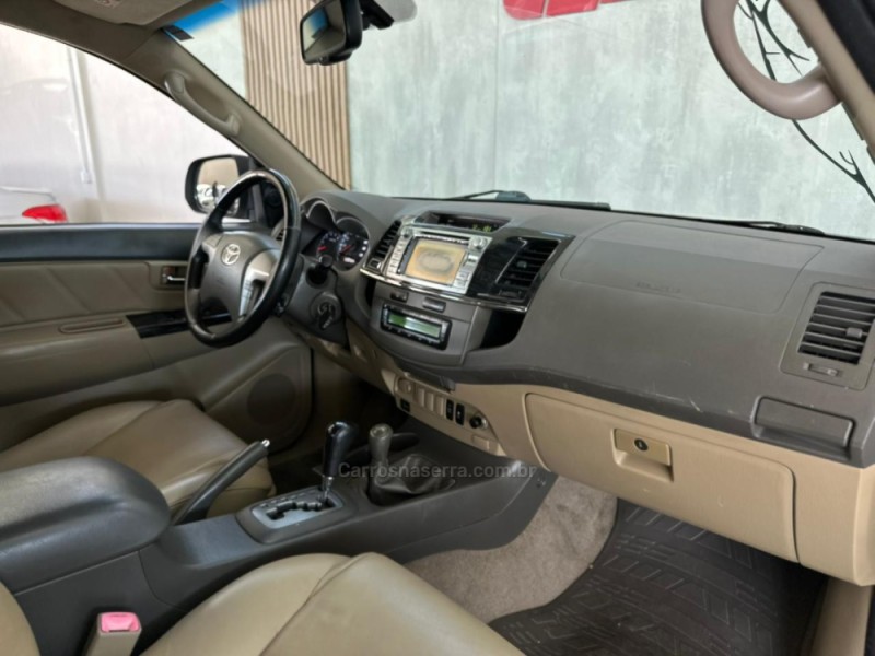 HILUX SW4 3.0 SRV 4X4 16V TURBO INTERCOOLER DIESEL 4P AUTOMÁTICO - 2013 - NOVO HAMBURGO