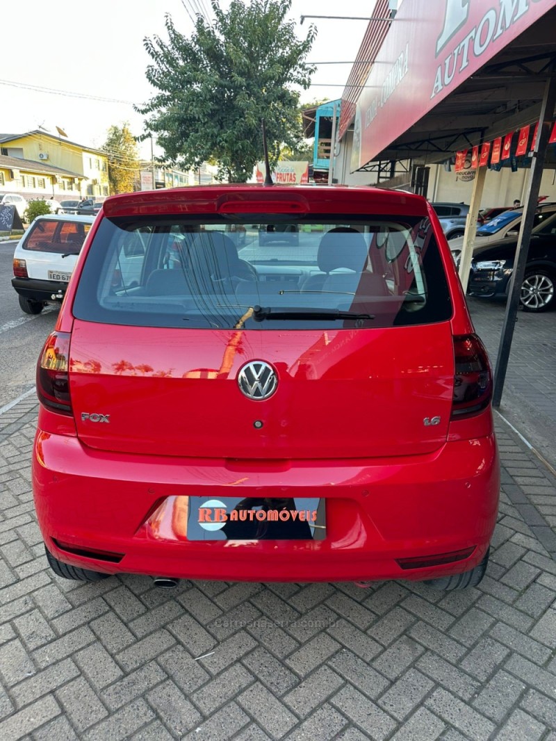 FOX 1.6 MI HIGHLINE 8V FLEX 4P MANUAL - 2014 - PAROBé
