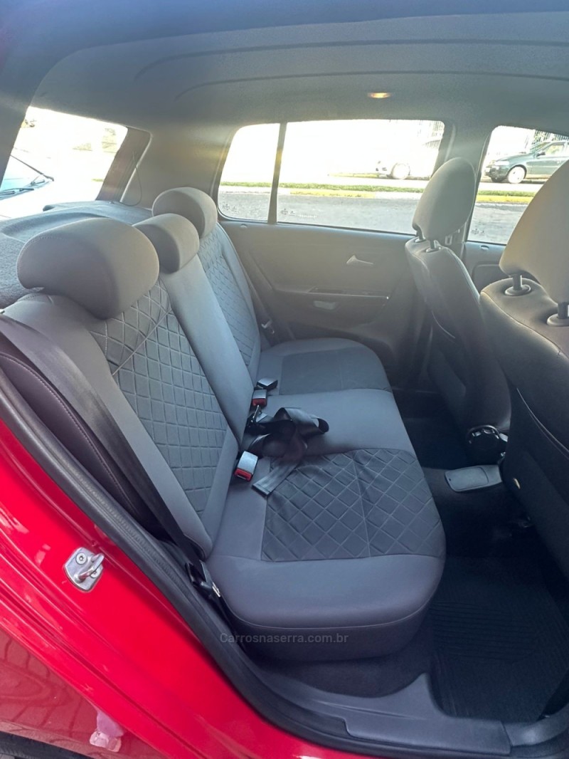 FOX 1.6 MI HIGHLINE 8V FLEX 4P MANUAL - 2014 - PAROBé