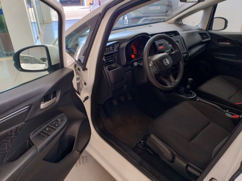 FIT 1.5 LX 16V FLEX 4P MANUAL - 2015 - BENTO GONçALVES