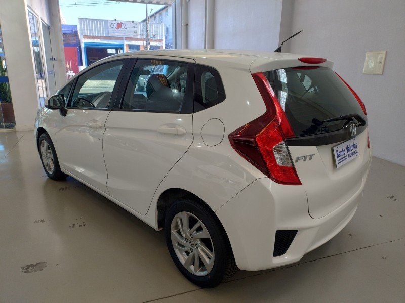 FIT 1.5 LX 16V FLEX 4P MANUAL - 2015 - BENTO GONçALVES