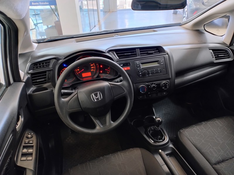 FIT 1.5 LX 16V FLEX 4P MANUAL - 2015 - BENTO GONçALVES