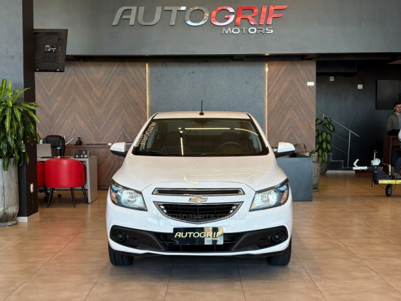 PRISMA 1.4 MPFI LT 8V FLEX 4P MANUAL - 2015 - CAMPO BOM
