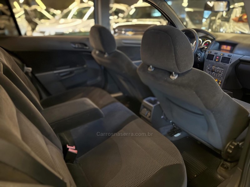 VECTRA 2.0 MPFI GT HATCH 8V FLEX 4P MANUAL - 2009 - NOVO HAMBURGO