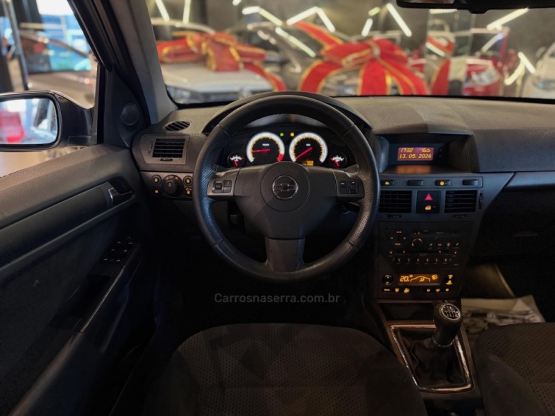 VECTRA 2.0 MPFI GT HATCH 8V FLEX 4P MANUAL - 2009 - NOVO HAMBURGO