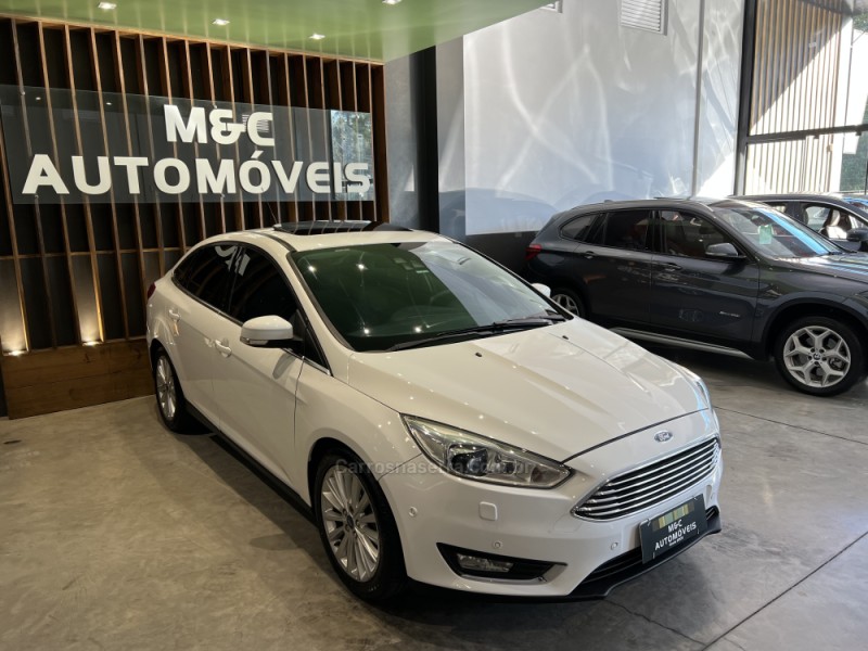FOCUS 2.0 TITANIUM FASTBACK 16V FLEX 4P AUTOMÁTICO - 2016 - CAXIAS DO SUL