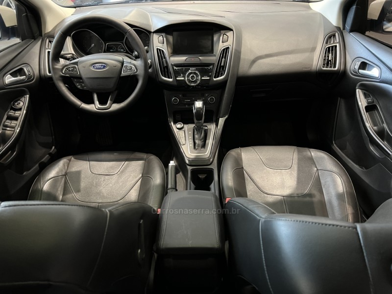 FOCUS 2.0 TITANIUM FASTBACK 16V FLEX 4P AUTOMÁTICO - 2016 - CAXIAS DO SUL